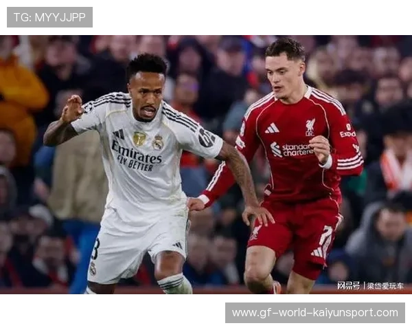 利物浦主场迎战皇马，阿诺德替补席枕戈待旦。，利物浦阿诺德集锦